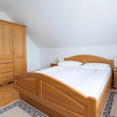 Apartmaji Trentelj